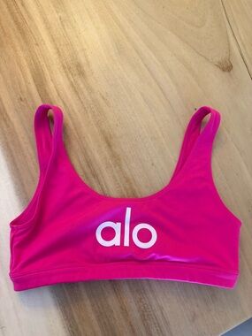 ALO Yoga Hot Pink Logo Crop Sports Bra